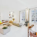 Refined Elegance In Paris