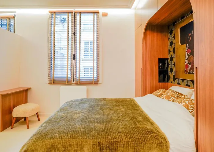 Апартаменты Refined Elegance In Париж