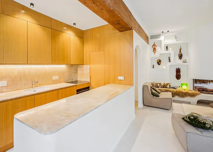 Refined Elegance In Διαμέρισμα