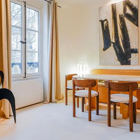 Refined Elegance In Apartment